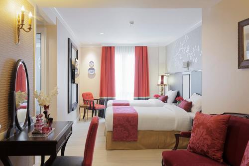 Sara's Hotel Room Type - Grand Deluxe Twin Room