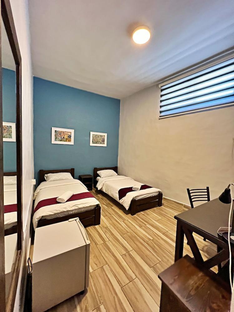 The Sydney Hotel Room Type - Twin Room