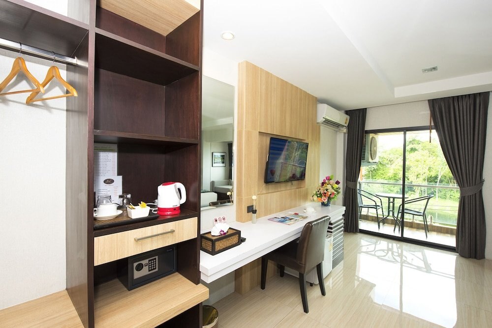 The Nice Hotel Room Type - Deluxe Triple Room The Nice Hotel Room Type - Deluxe Triple Room