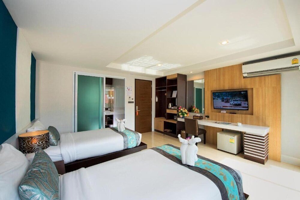The Nice Hotel Room Type - Deluxe Twin Room