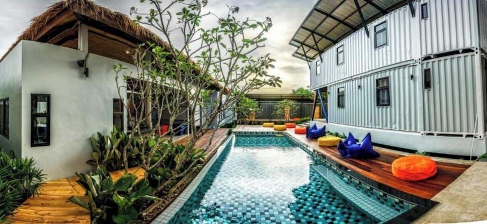 Us Hostel Samui - Tap to explore photos