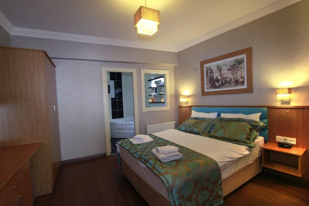 Agora Boutique Hotel & Bistro Room Type - Family Room, Connecting Rooms Agora Boutique Hotel & Bistro Room Type - Family Room, Connecting Rooms