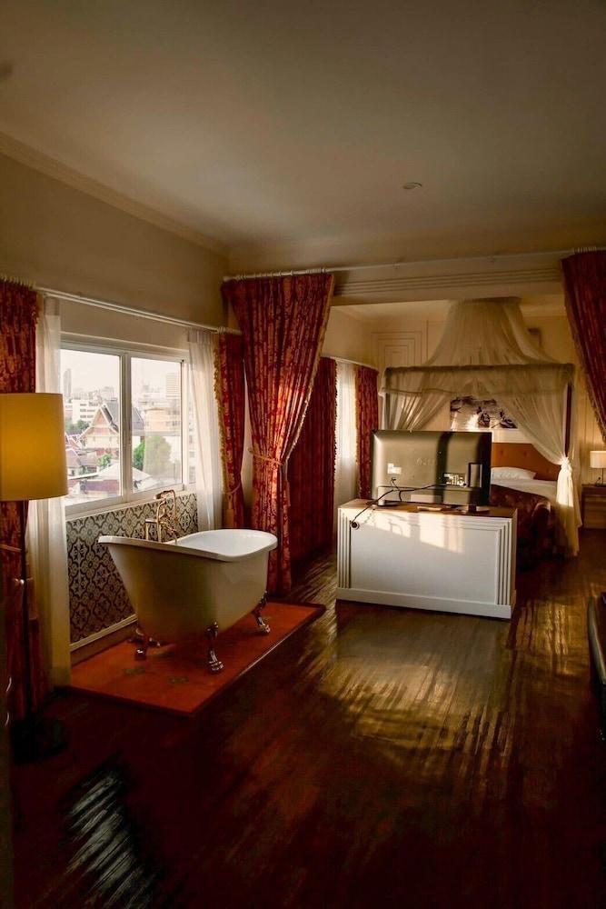 SIAM CHAMPS-ELYSEESI UNIQUE HOTEL, BANGKOK Room Type - Luxury Studio Suite