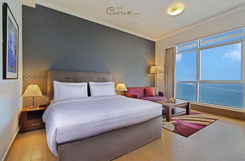 The Curve Hotel Room Type - Junior Studio