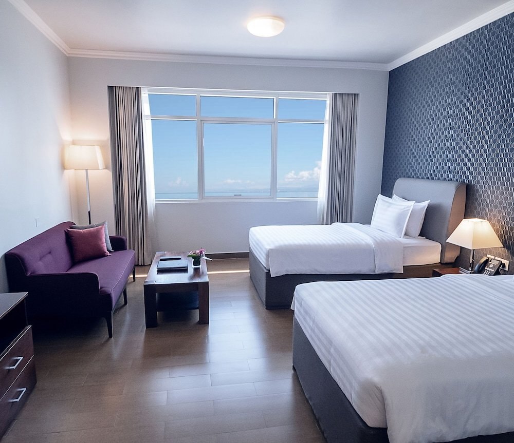 The Curve Hotel Room Type - Executive Studio, 2 Twin Beds