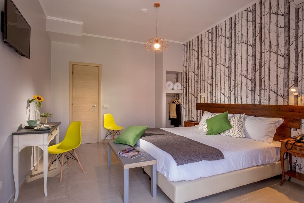 Urban Garden Hotel Room Type - Deluxe Double Room