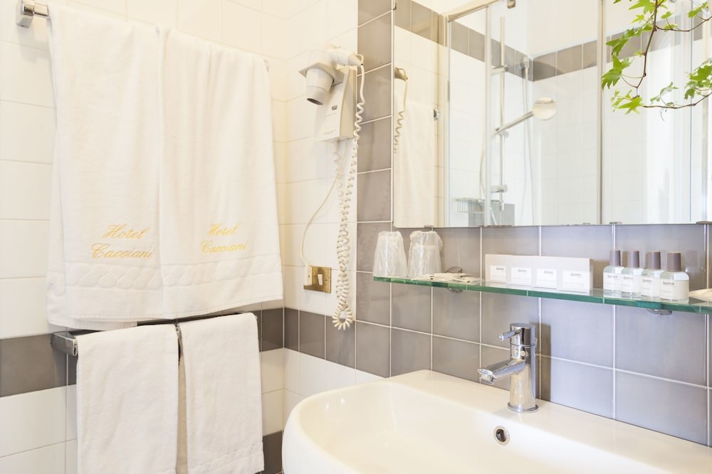 Cacciani Hotel - Tap to explore photos