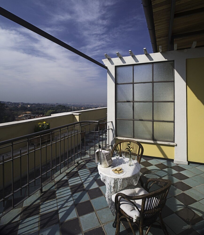 Cacciani Hotel - Tap to explore photos