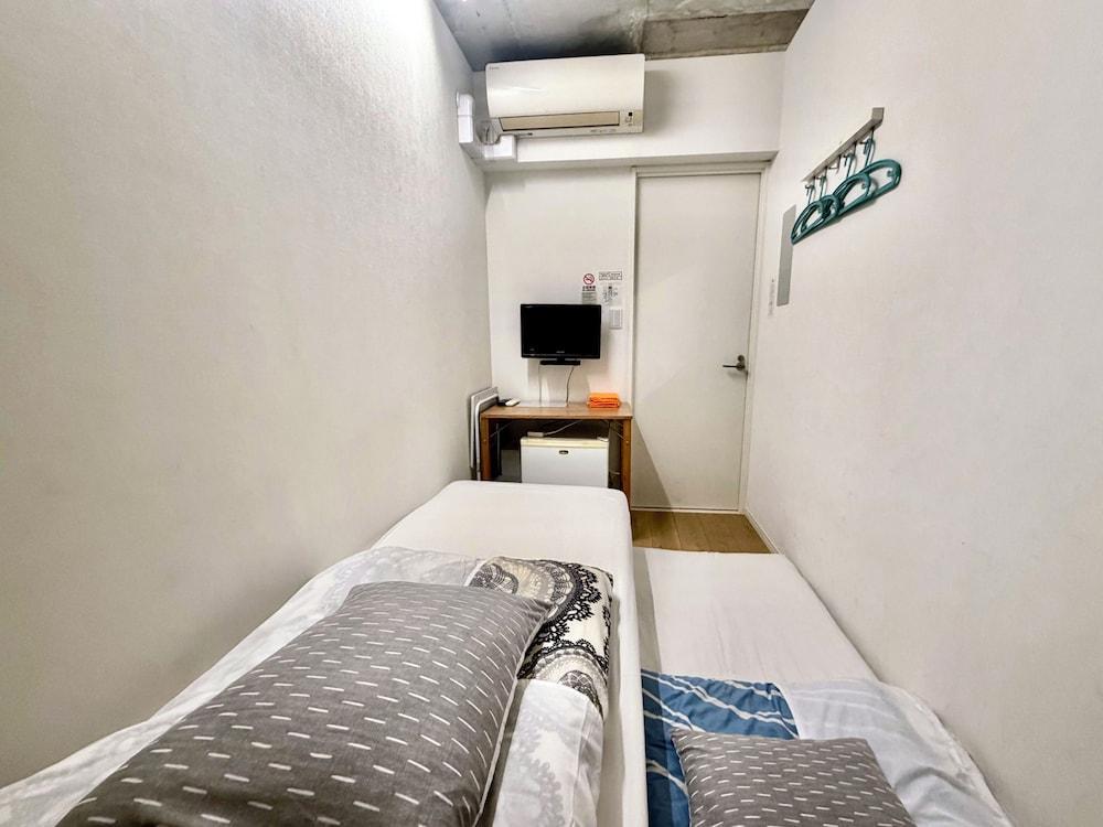 Kangaroo Hotel SIDE B Room Type - Basic Twin Room, Non Smoking