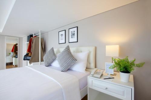 White Tree Residence Room Type - Loft Deluxe