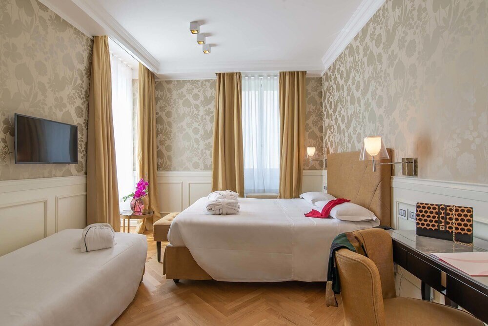 Damaso Hotel Room Type - Classic Triple Room Damaso Hotel Room Type - Classic Triple Room