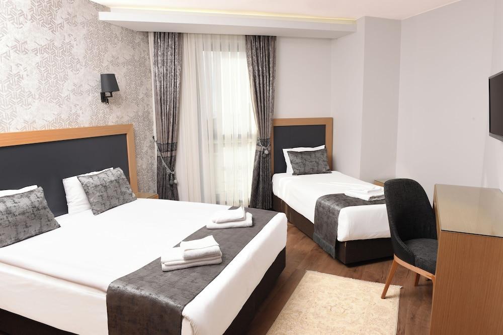 Gulec Hotel & Spa - Special Category Room Type - Standard Triple Room, 1 Queen Bed, City View