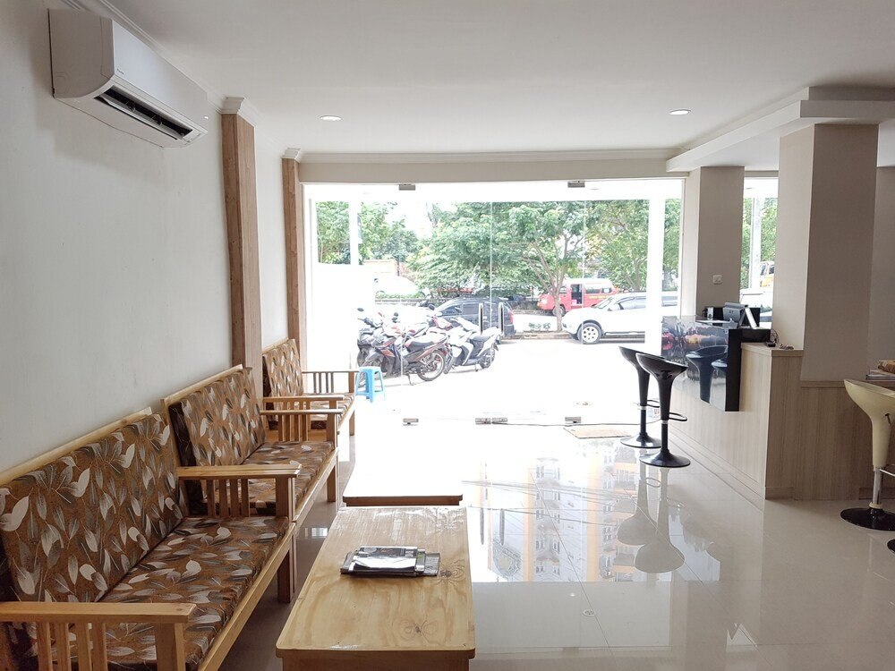 Ethan Hotel