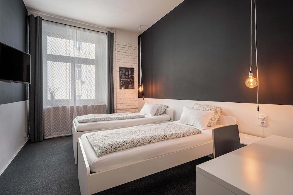 Bohem Prague Hotel Room Type - Standard Room, 2 Twin Beds, Courtyard View