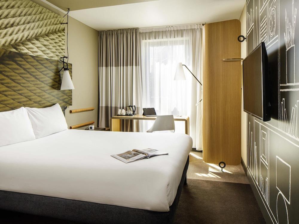 ibis London Canning Town Room Type - Double SweetRoom by ibis