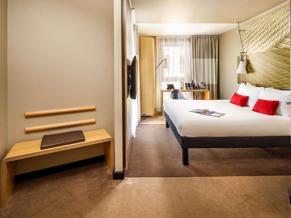 ibis London Canning Town Room Type - Superior Room, 1 Double Bed