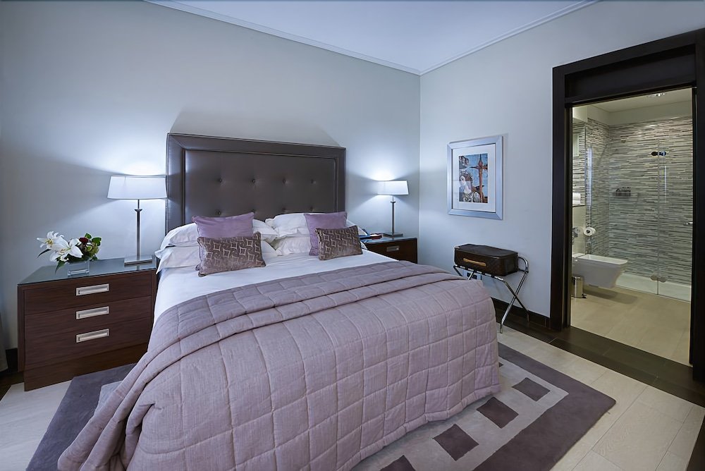 The George Room Type - Classic Suite (Breakfast for one) The George Room Type - Classic Suite (Breakfast for one)
