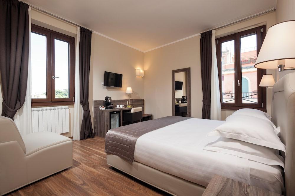 Window on Rome Room Type - Superior Double Room