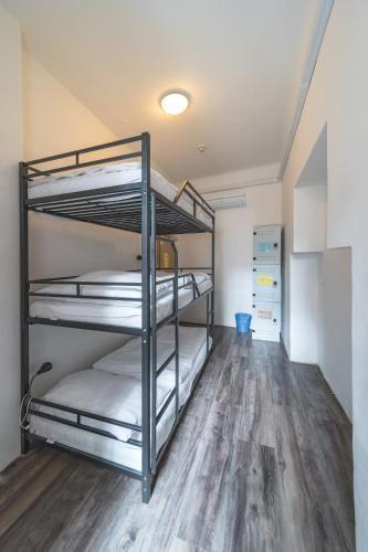 Hostel Orange Room Type - Single Bed in Dormitory Room