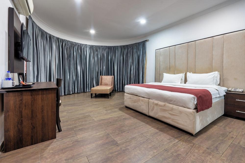 The GuestHouse Room Type - Premium Room