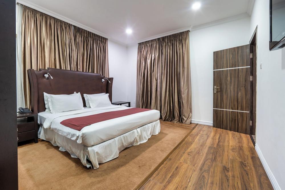 The GuestHouse Room Type - Executive Suite