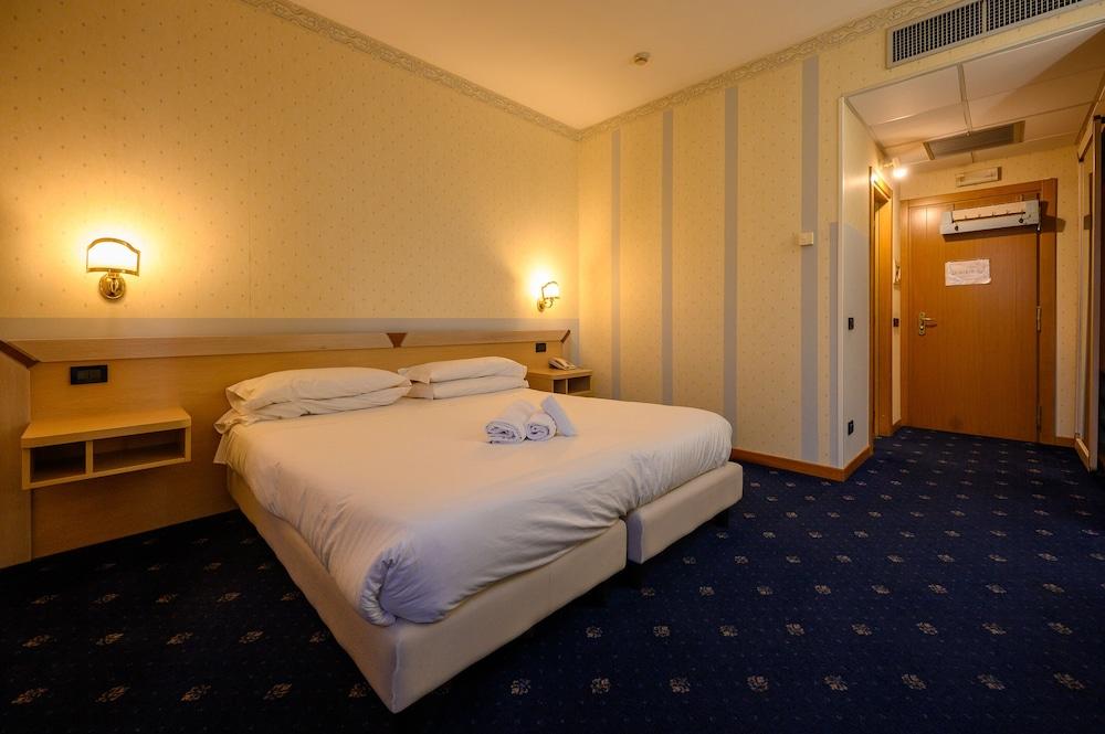 Hotel Torre di Pratolungo Room Type - Comfort Room