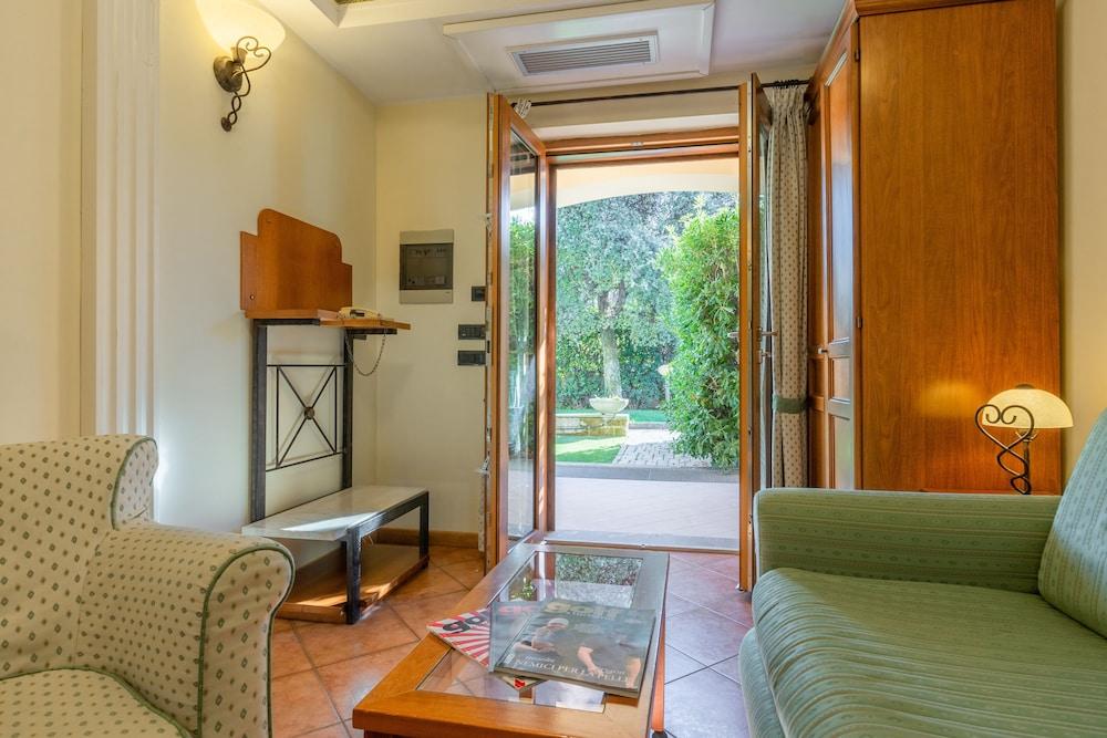 Carpediem Roma Golf Club Room Type - Standard Apartment, Golf View Carpediem Roma Golf Club Room Type - Standard Apartment, Golf View