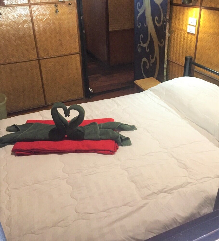 Shanti Lodge Bangkok Room Type - Traditional Double AC