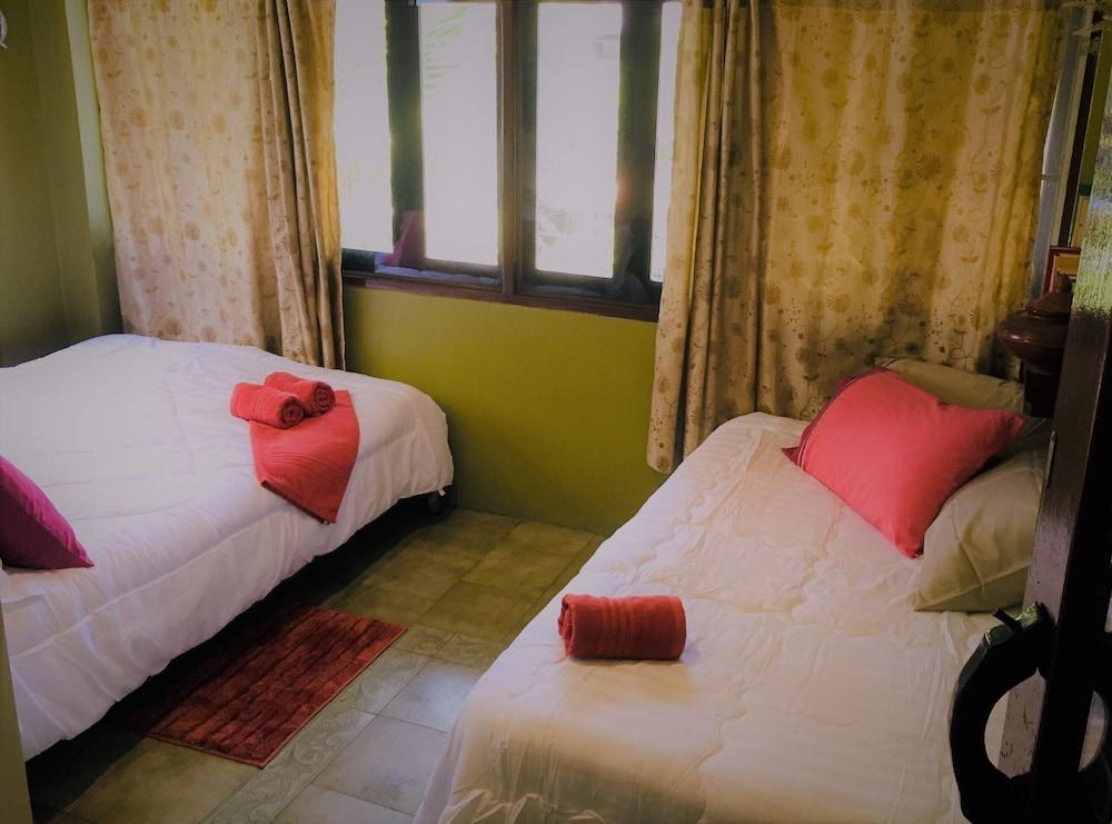 Shanti Lodge Bangkok Room Type - Junior Family Room