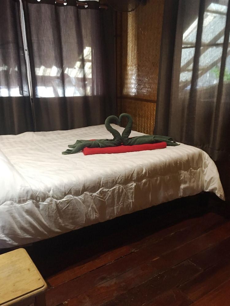 Shanti Lodge Bangkok Room Type - Traditional Double Fan