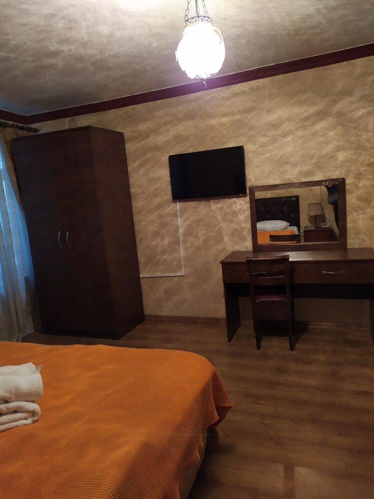 Istanbul Irish Hotel - Tap to explore photos