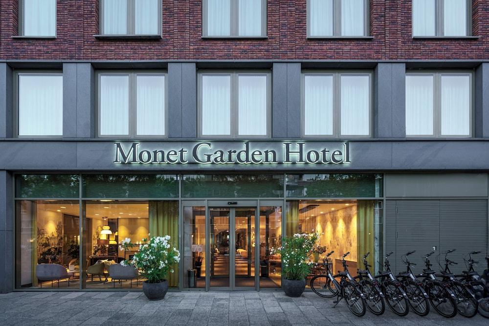 Monet Garden Hotel Amsterdam - Tap to explore photos