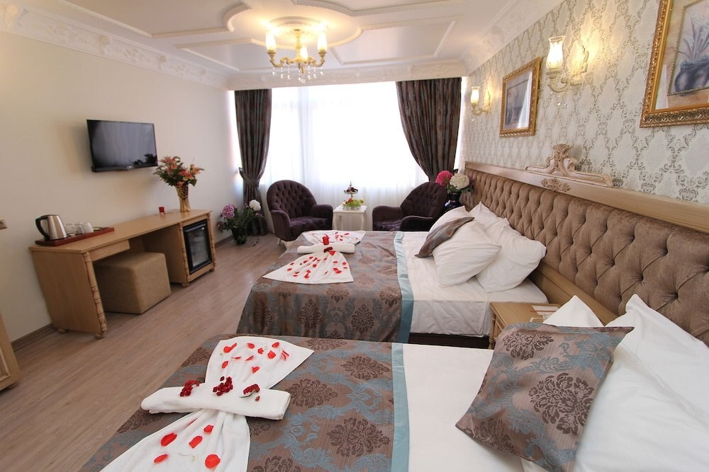 Apple Tree Hotel Room Type - Standard Triple Room