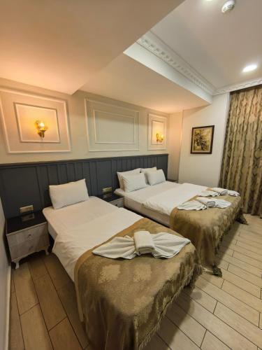 Apple Tree Hotel Room Type - Family Room on the basement Apple Tree Hotel Room Type - Family Room on the basement