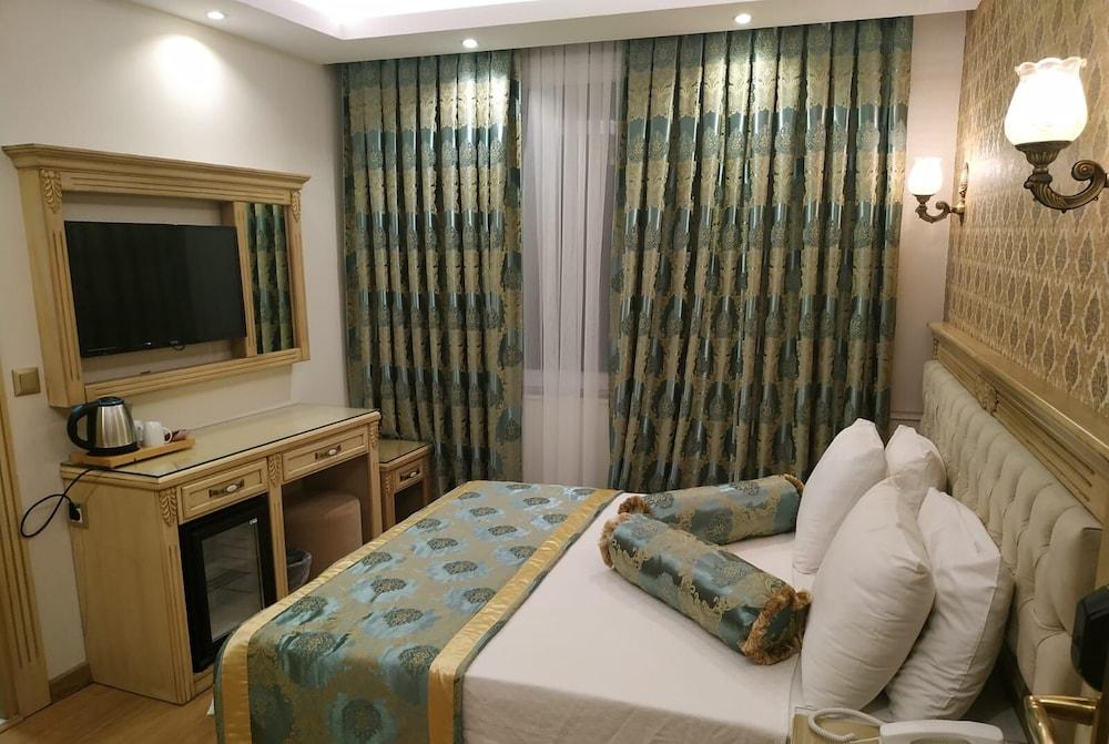 Apple Tree Hotel Room Type - Economy Double Room