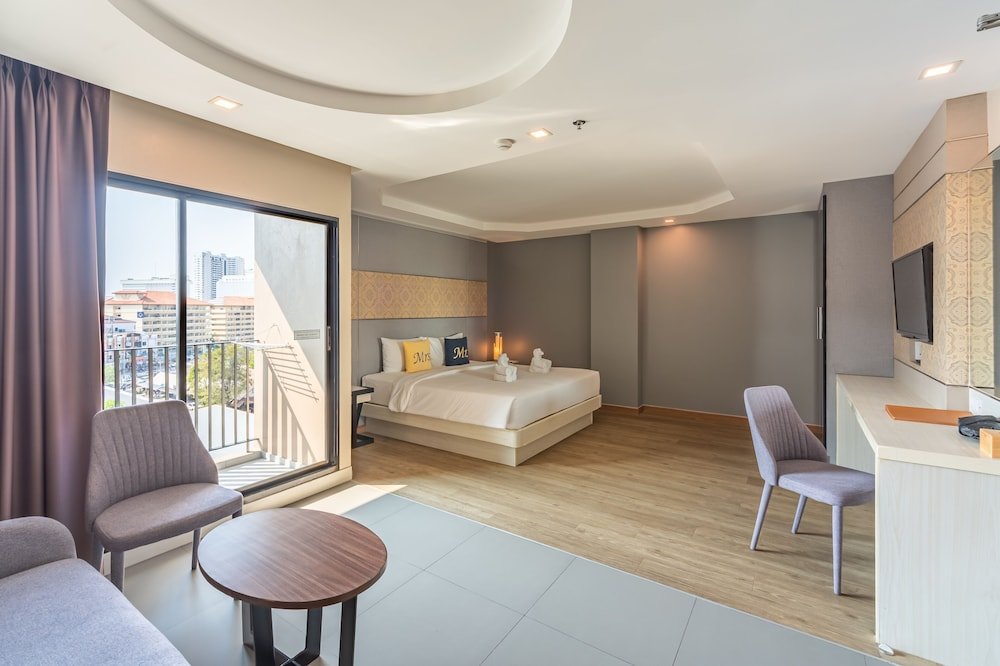 Lawinta Hotel Pattaya Room Type - Premium Suite