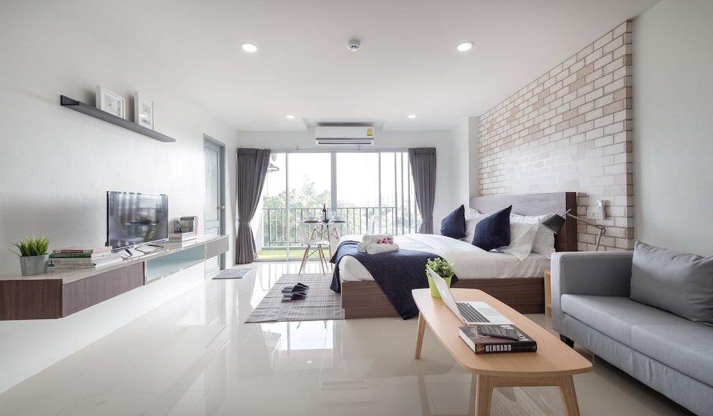 Q Space Residence Room Type - Executive Double Room