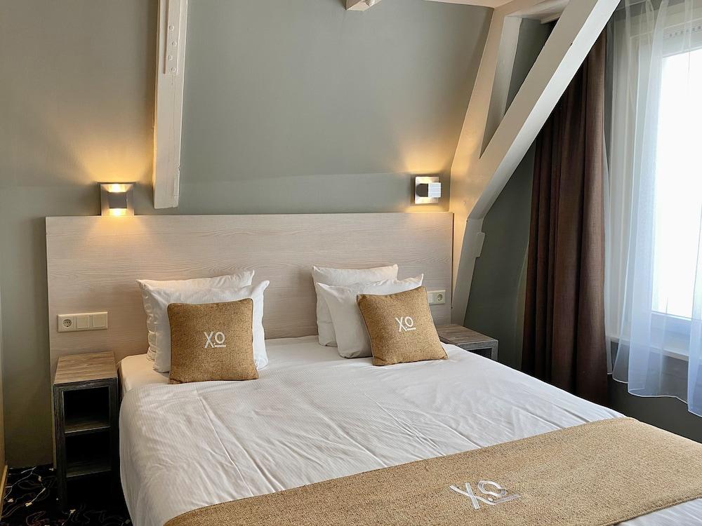 XO Hotels City Centre - Tap to explore photos