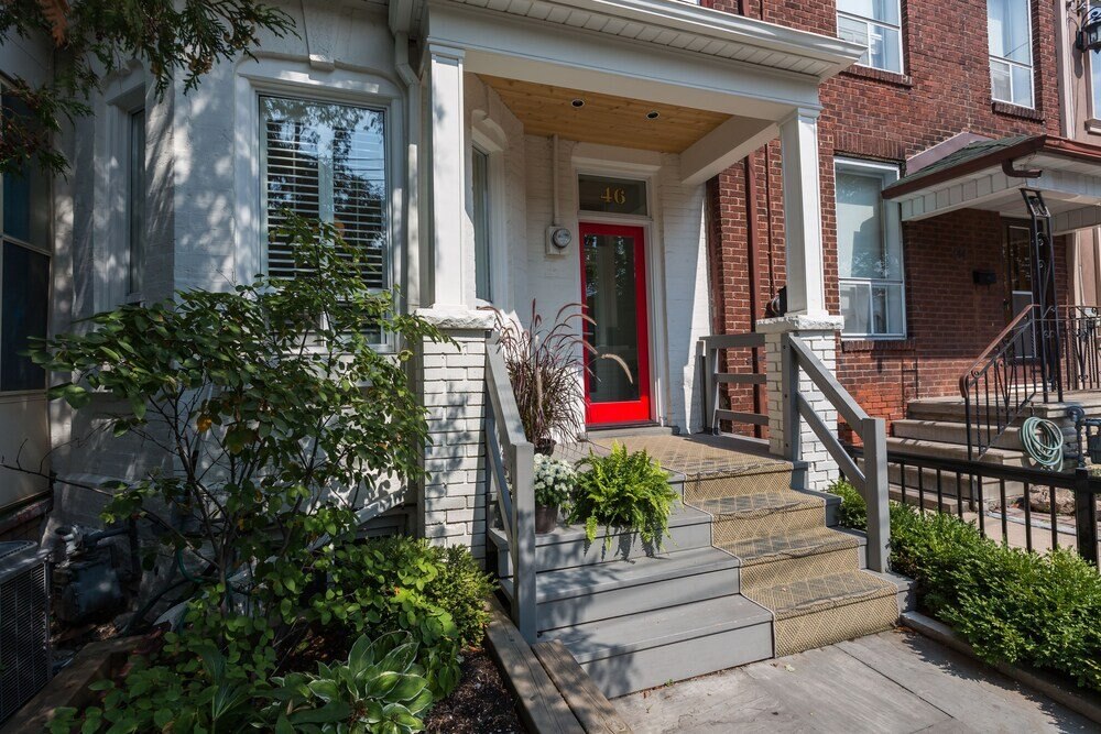 Applewood Suites - Queen West
