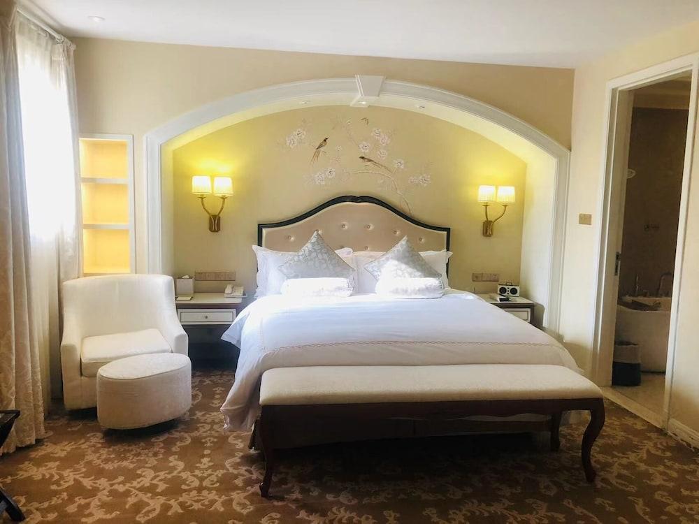 Urban Island Hotel Shanghai Room Type - Business Double Room