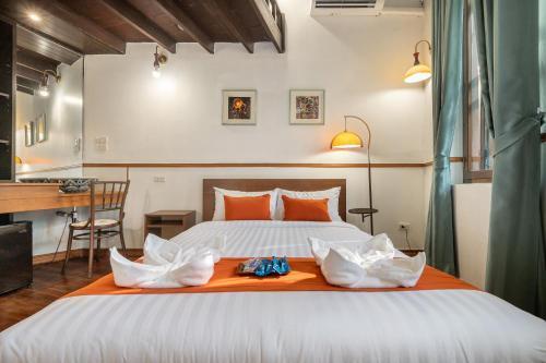 103 - Bed and Brews Room Type - Double Room with Private External Bathroom 103 - Bed and Brews Room Type - Double Room with Private External Bathroom