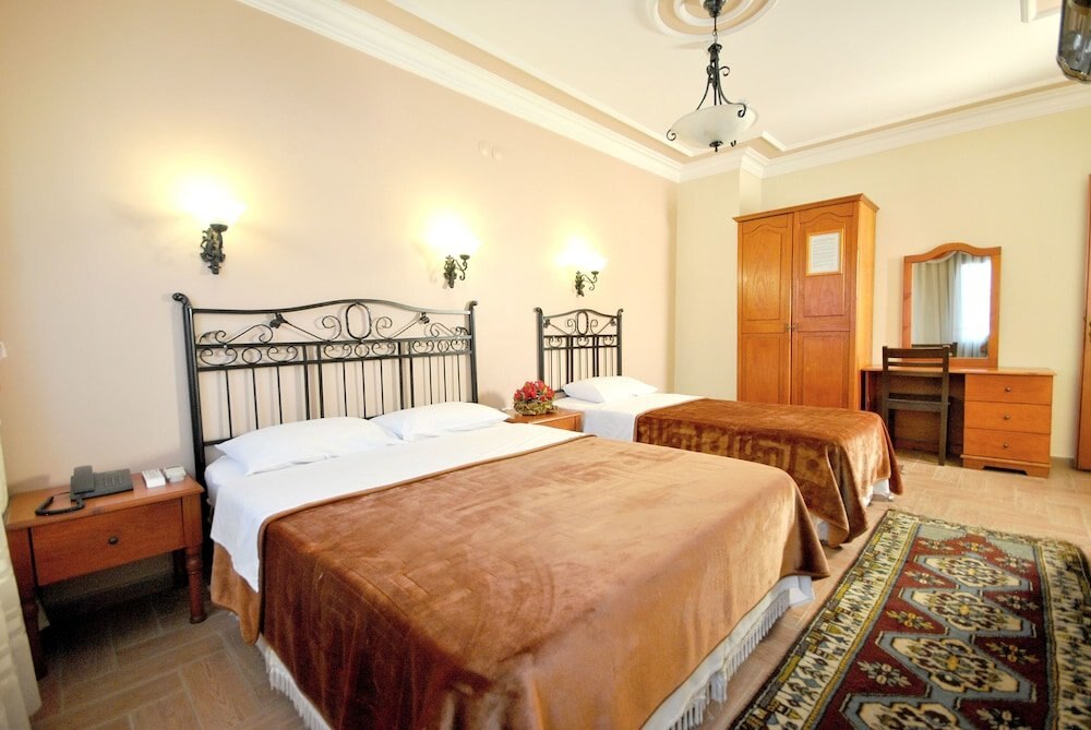 Side Hotel Room Type - Triple Room