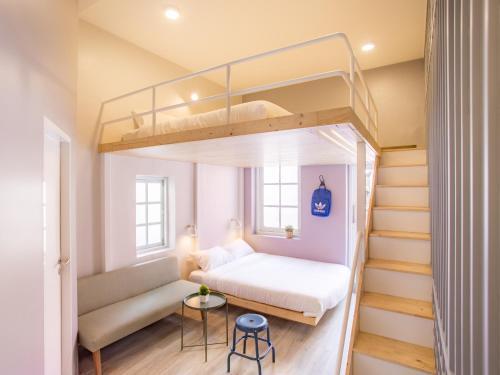 Nornyaowarat Hostel Room Type - Family Room with Private Bathroom