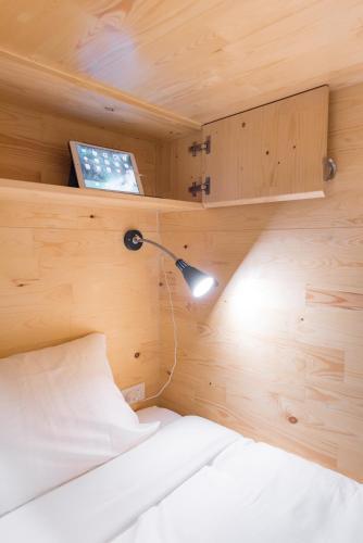 Nornyaowarat Hostel Room Type - 8-Bed Mixed Dormitory Room