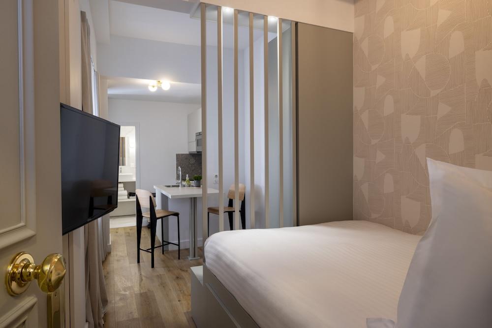 Yuna Blanche - Serviced Apartments Room Type - Studio ground floor in a quiet courtyard - 20m2