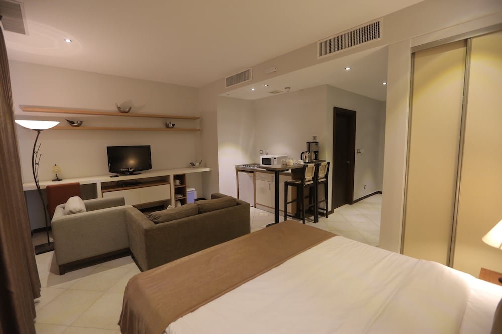 Jabal Amman Hotel Room Type - Junior Studio Suite, 1 Bedroom, Kitchenette, City View Jabal Amman Hotel Room Type - Junior Studio Suite, 1 Bedroom, Kitchenette, City View