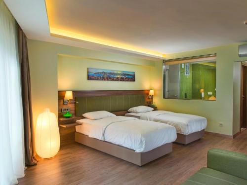 Numi Hotel Room Type - Deluxe Double or Twin Room