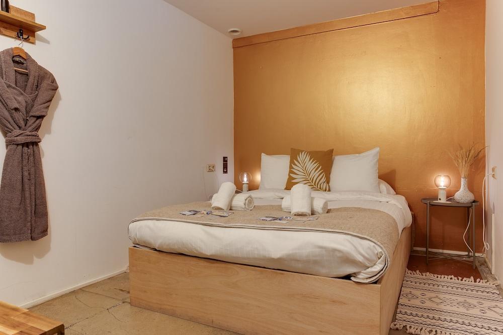 ClinkMama Room Type - Cabin