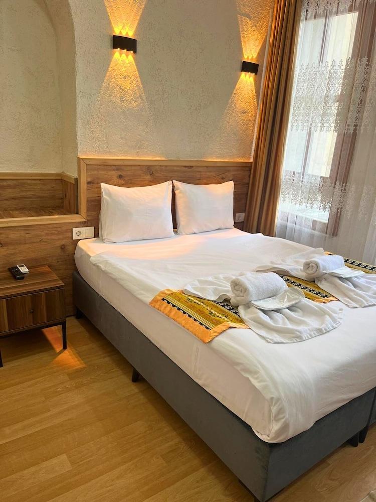 Otantik Hotel Room Type - Standard Double Room