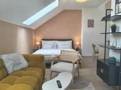 CHILL Apartments Room Type - Superior King Room with Kitchenette CHILL Apartments Room Type - Superior King Room with Kitchenette